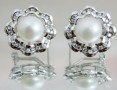 Сребърни обеци с естествена бяла перла и циркони